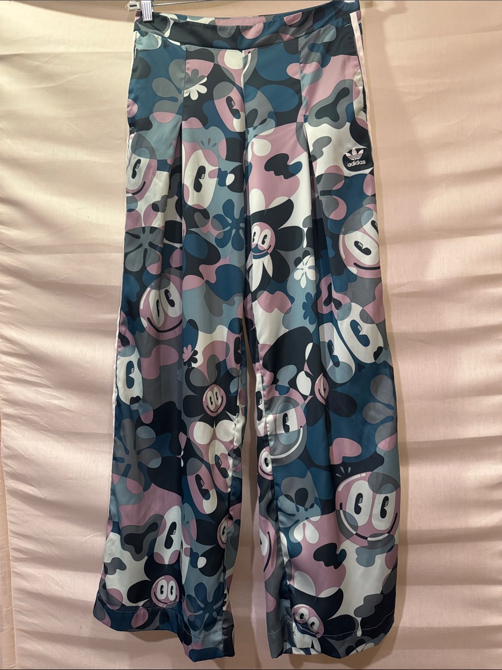 adidas Haddie Stewart Camo Smiley Wide-Leg Track Pants - Picture 2 of 8